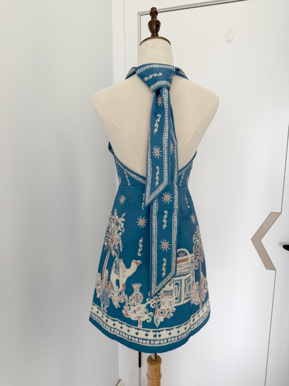Alémais Acacia printed halterneck cotton minidress - Picture 6 of 10